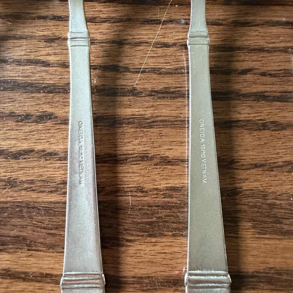 Oneida Stainless Steel Tiramisu Teaspoons 6 3/8